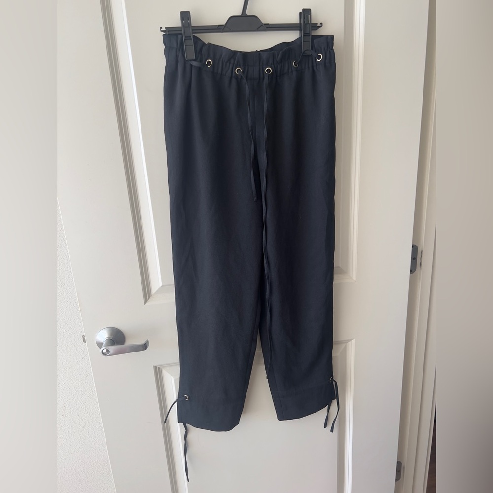 Club Monaco Mid-rise Loose Fit Straight Leg Ruffle CroppedPants with Drawstring